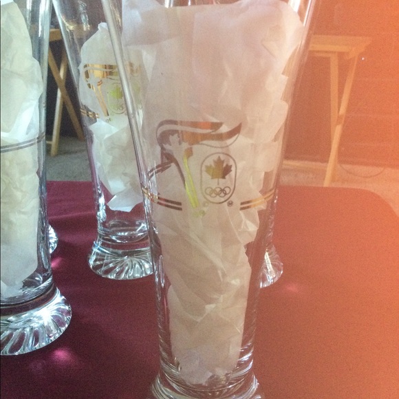 Vintage 1988 Petro Canada Beer Glasses - Picture 7 of 9